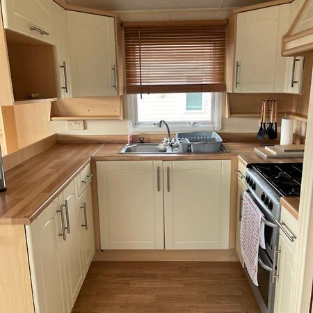 Beautiful 2-Bed Static Caravan Ньютон-Стьюарт Екстер'єр фото